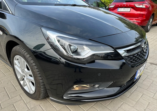 Opel Astra cena 44500 przebieg: 173000, rok produkcji 2017 z Kłecko małe 631